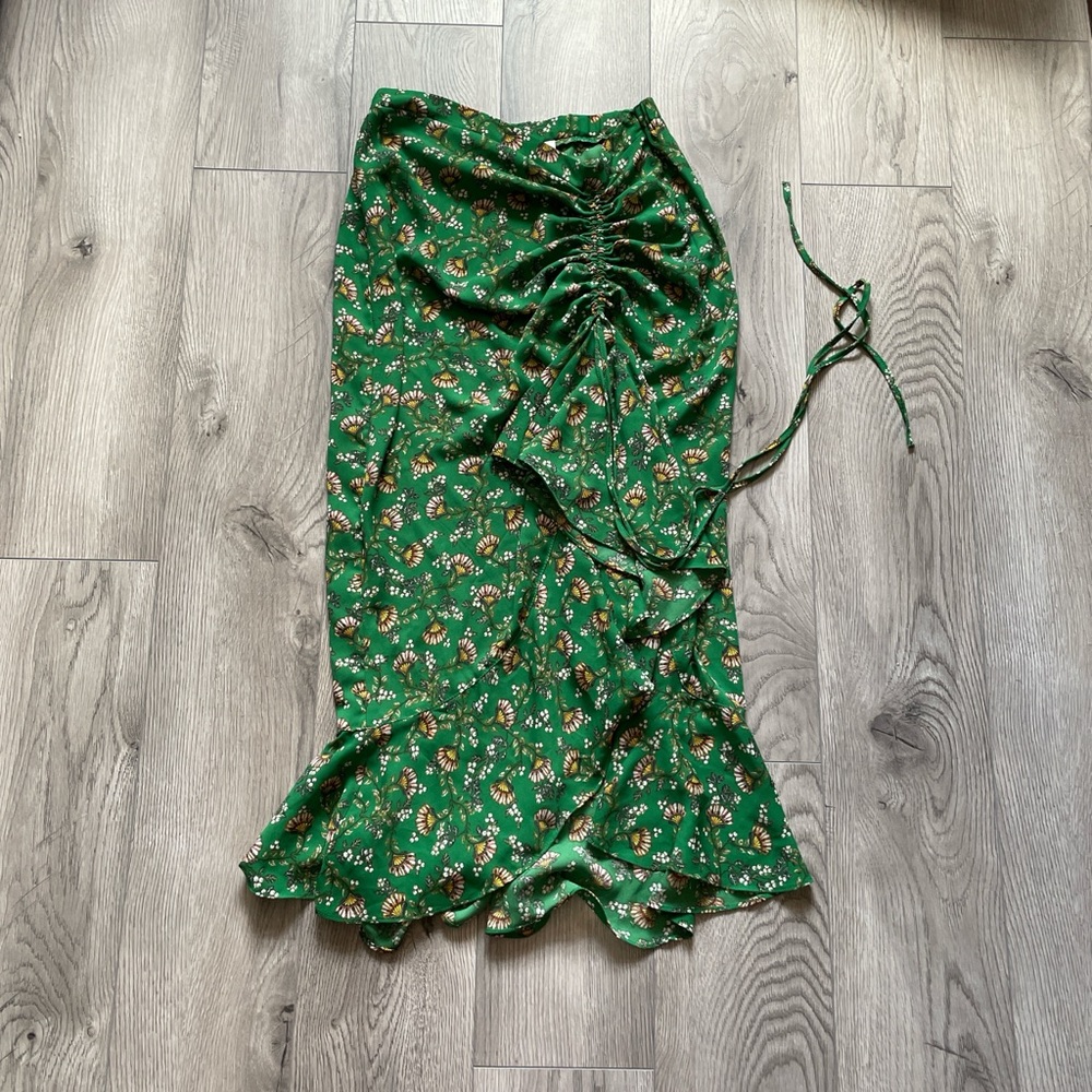 Max Studio Green Floral Print Skirt